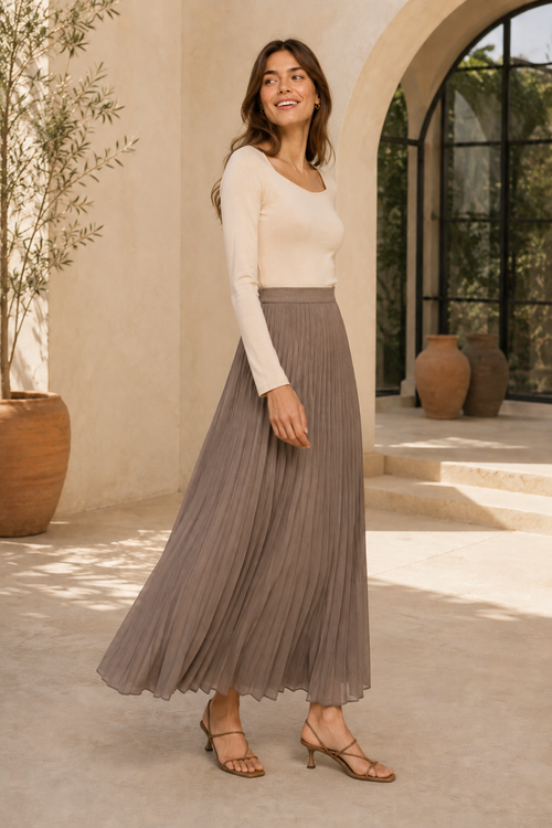 Caerdydd Pleated Maxi Skirt alternate angle