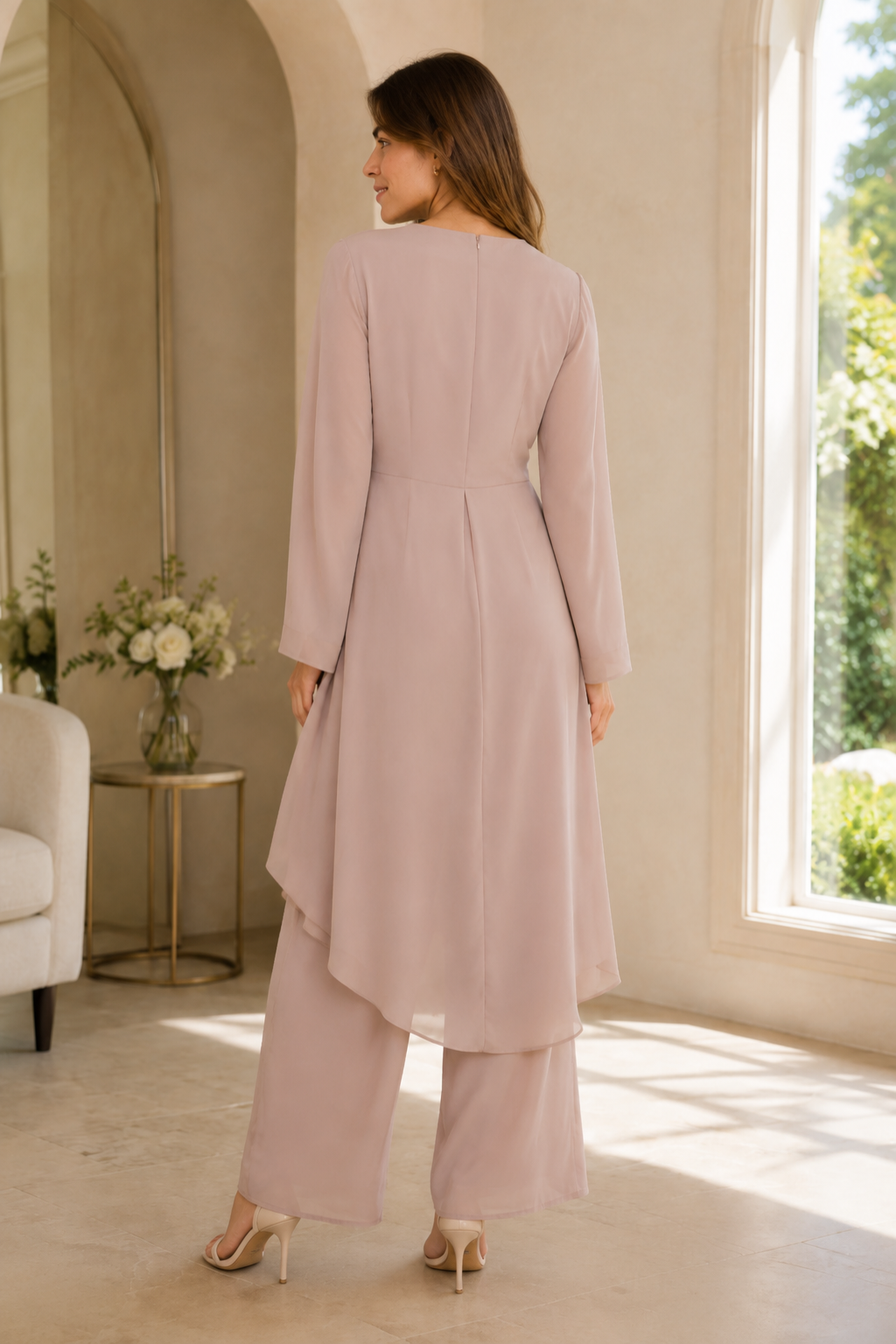 Pearl 32 tunic set back or construction