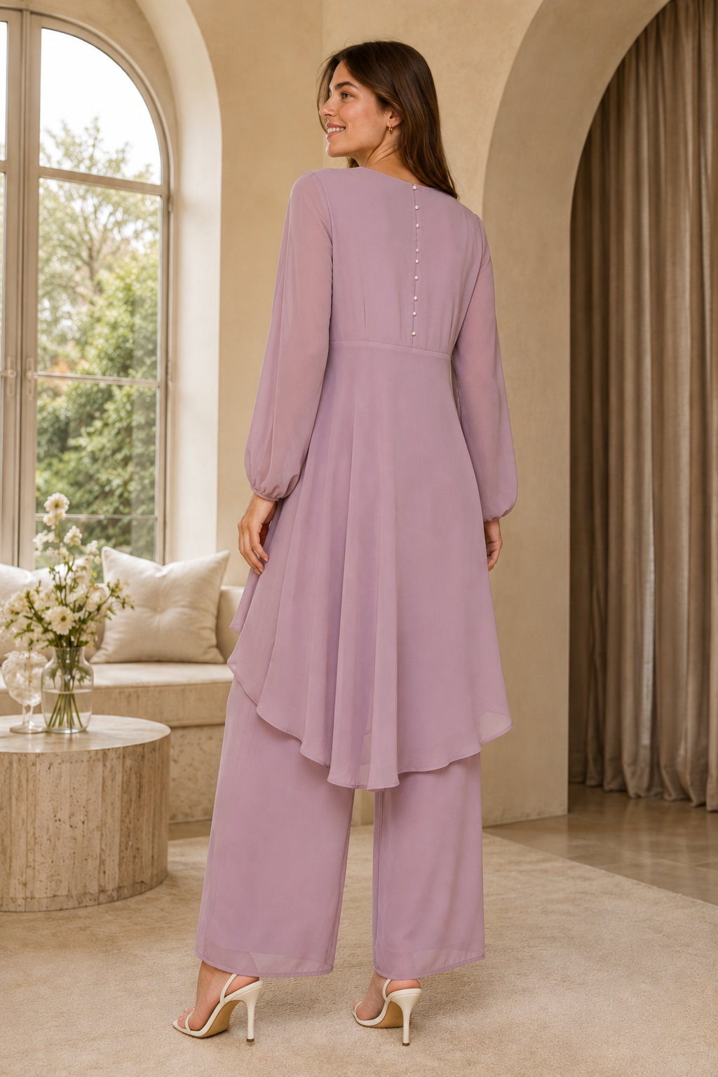 Pearl 82 tunic set back or construction
